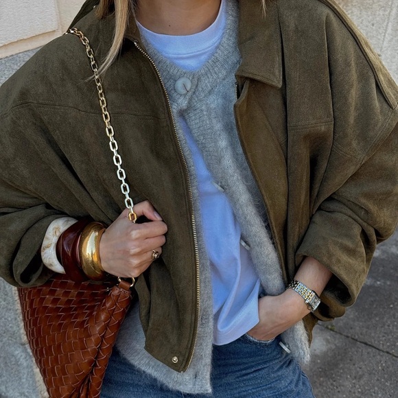 NEW Maven Suede Olive colored Cropped Bomber Jacket - Women size small - Picture 4 of 7